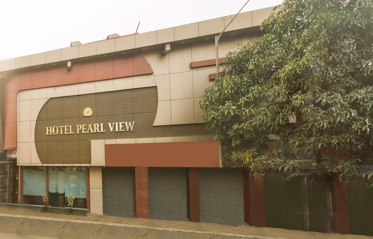 Capital O Hotel Pearl Near Us Embassy Mumbai Exterior foto