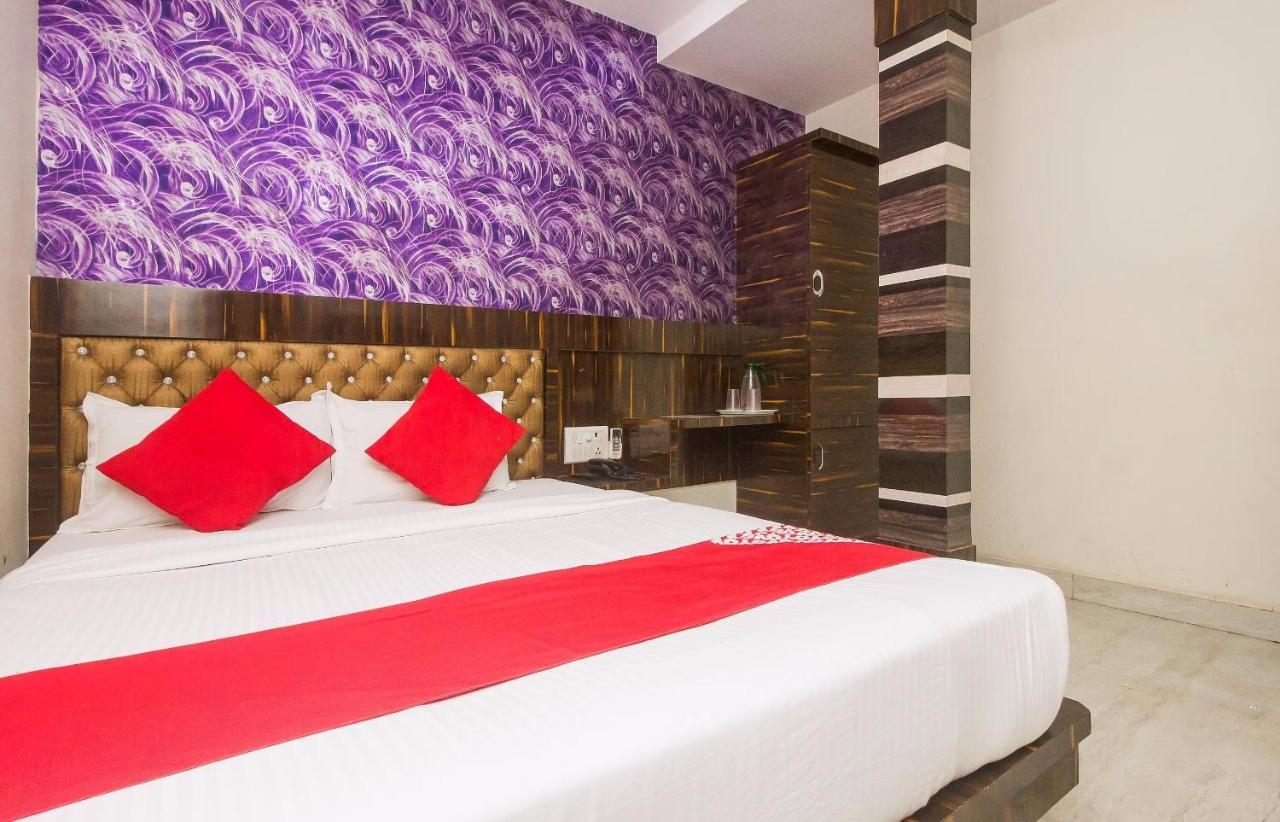 Capital O Hotel Pearl Near Us Embassy Mumbai Exterior foto